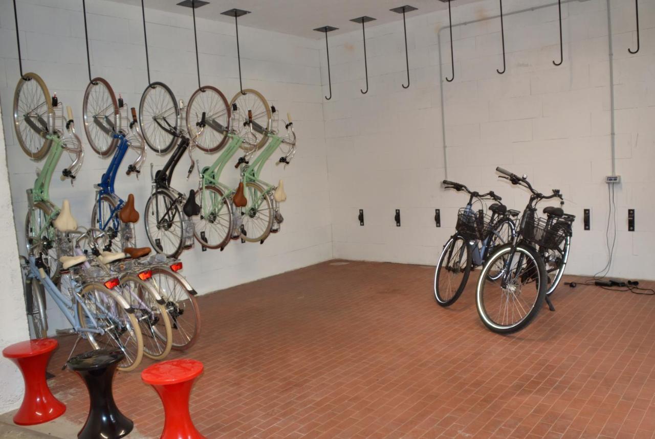 Borgo Stazione Bike Inn Valeggio sul Mincio Exterior photo