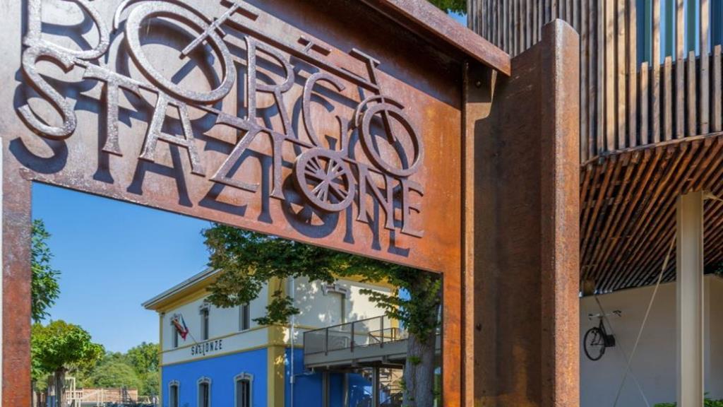 Borgo Stazione Bike Inn Valeggio sul Mincio Exterior photo
